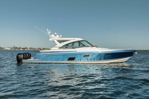 43-ft-Formula-2019-43 Super Sport Crossover-Andrea Christine North Palm Beach Florida United States  yacht for sale